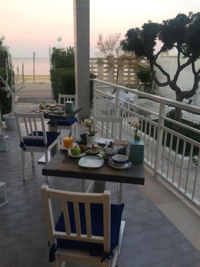 B&B Villa S.Anna Bari Bagian luar foto