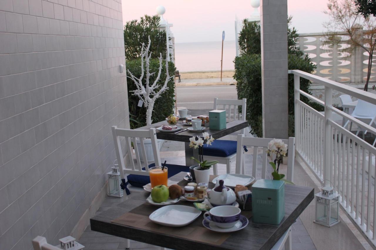 B&B Villa S.Anna Bari Bagian luar foto